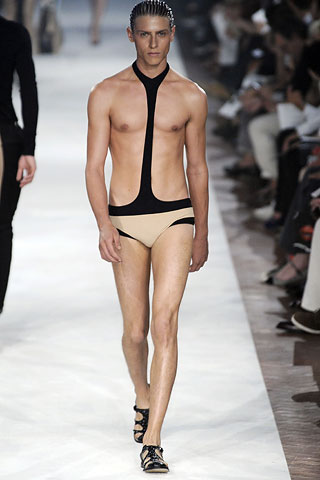 Alexander McQueen / - 2009